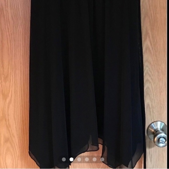 Classy Evening Dress - Picture 3 of 6